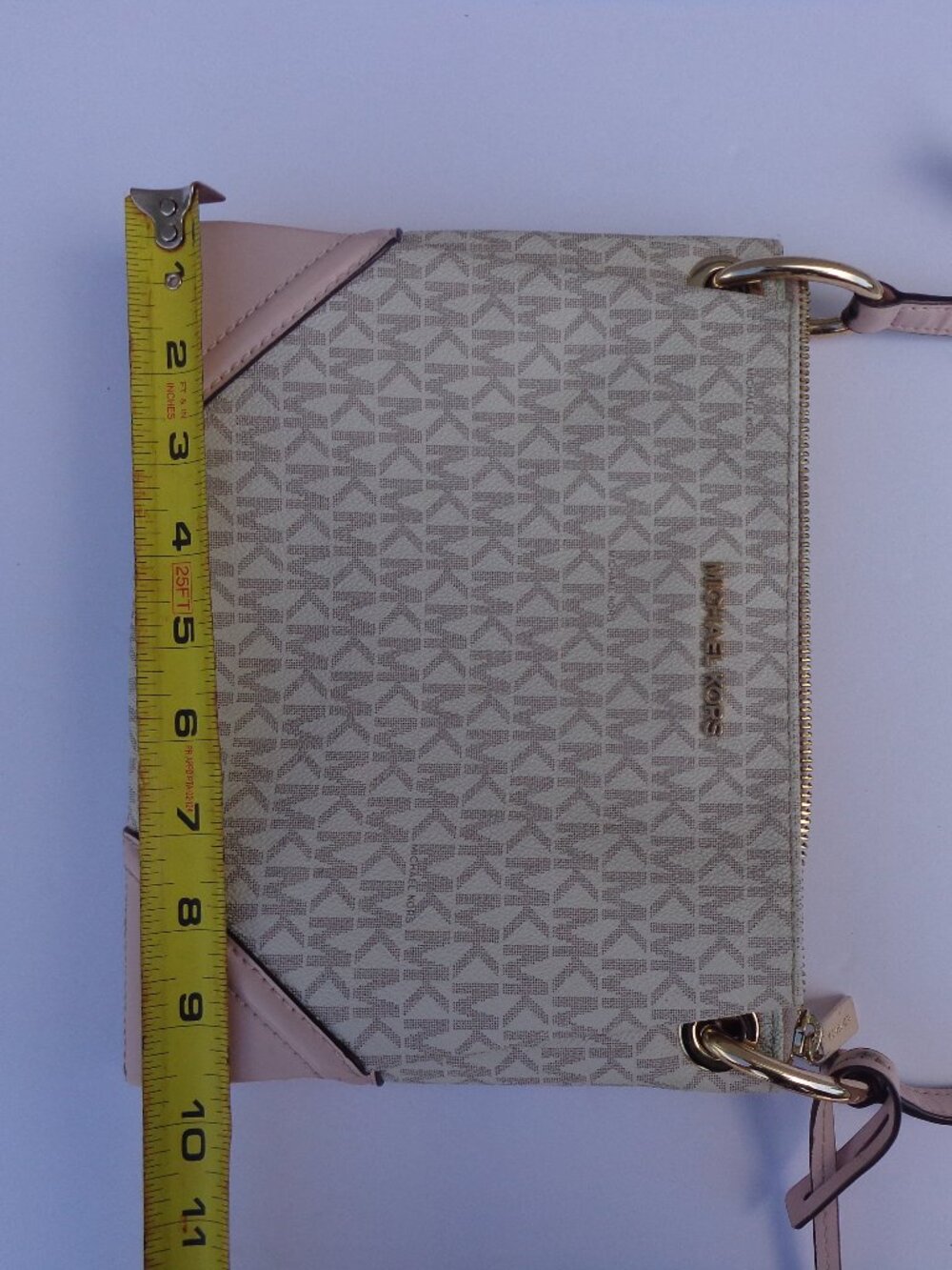 Michael Kors Nicole Triple Compartment Vanilla Pink Crossbody Ballet Bag - Picture 11 of 13